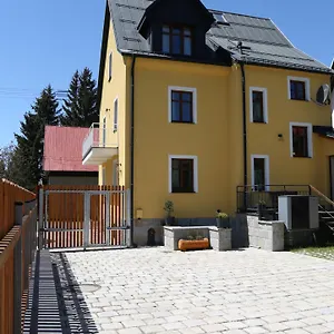 https://u-lnho-jezevce.karlovyvary-hotels.com